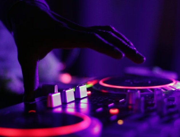 DJ & Dance Services